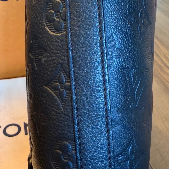 Authentic Louis Vuitton Noe Sling Bag Black - Picture 8 of 13